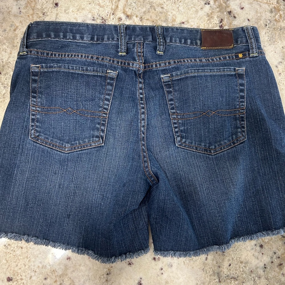 Lucky Brand Women’s Short Abbey Style
